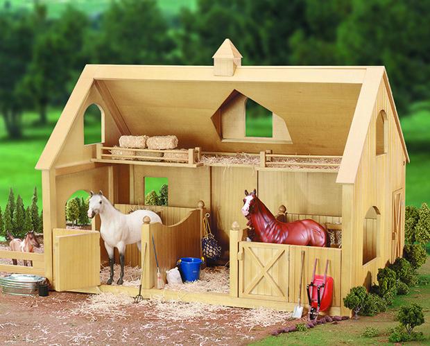 tack and Accessories Wooden Model Toy Stables with Model Horse 